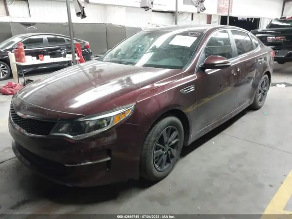 5XXGT4L30GG099060 2016 KIA OPTIMA - Image 2