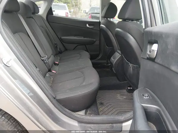 5XXGT4L30GG107903 2016 KIA OPTIMA - Image 8