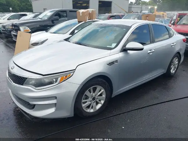 5XXGT4L30GG108324 2016 KIA OPTIMA - Image 2
