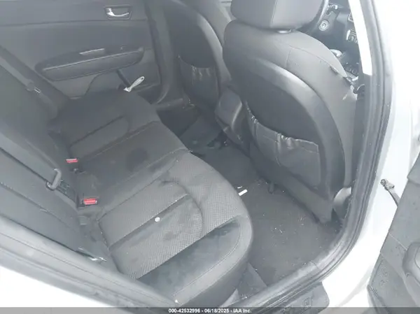 5XXGT4L30GG108324 2016 KIA OPTIMA - Image 8