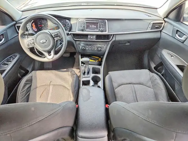 5XXGT4L30GG109523 2016 KIA OPTIMA - Image 8