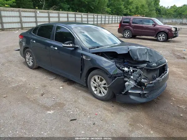 5XXGT4L30GG111367 2016 KIA OPTIMA - Image 1