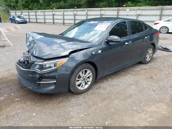 5XXGT4L30GG111367 2016 KIA OPTIMA - Image 2