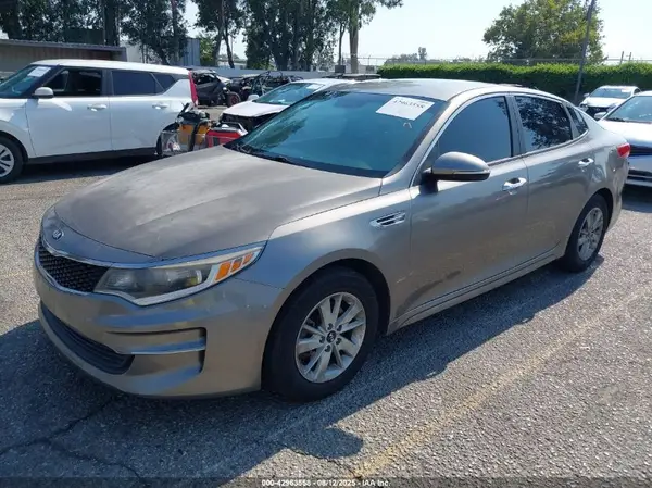 5XXGT4L30GG112700 2016 KIA OPTIMA - Image 2