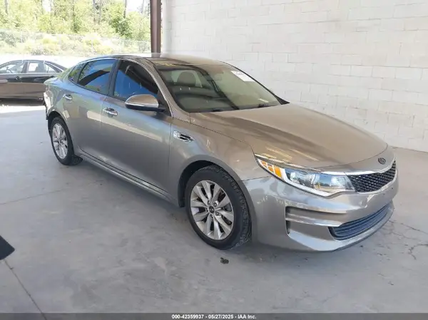 5XXGT4L30HG120703 2017 KIA OPTIMA - Image 1