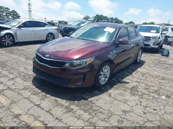 5XXGT4L30HG122144 2017 KIA OPTIMA - Image 2
