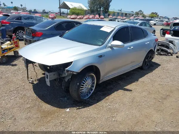 5XXGT4L30HG122869 2017 KIA OPTIMA - Image 2