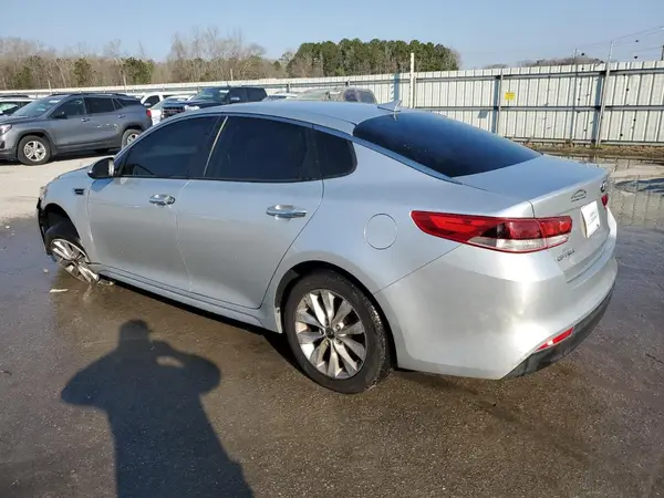 5XXGT4L30HG122953 2017 KIA OPTIMA - Image 2