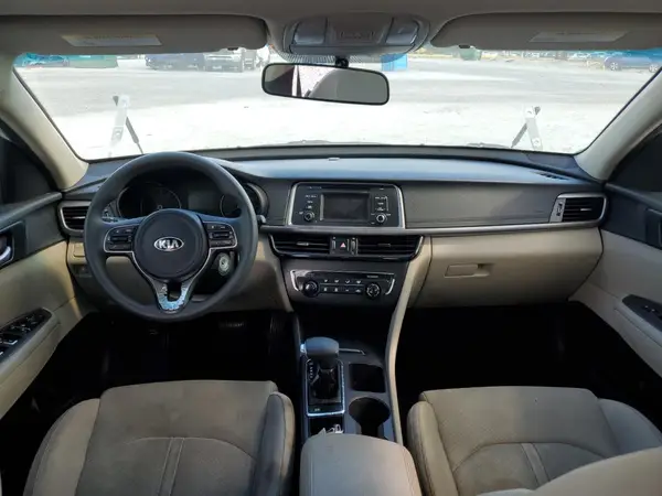 5XXGT4L30HG123116 2017 KIA OPTIMA - Image 8