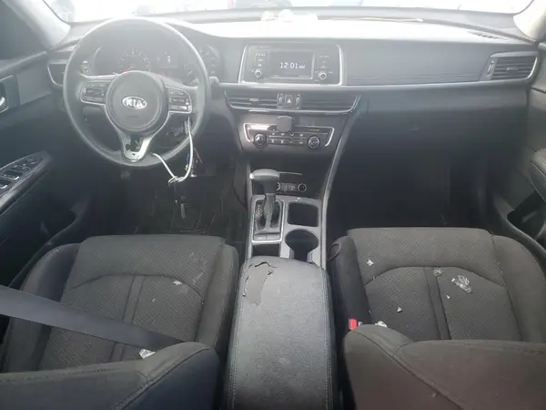 5XXGT4L30HG124881 2017 KIA OPTIMA - Image 8