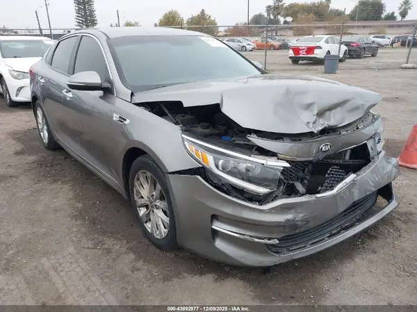 5XXGT4L30HG128381 2017 KIA OPTIMA - Image 1