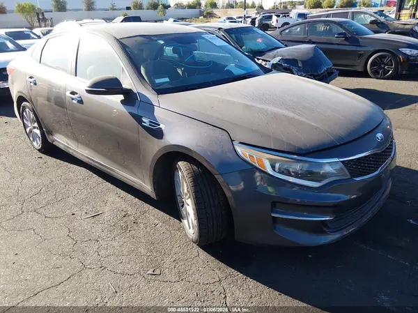 5XXGT4L30HG131135 2017 KIA OPTIMA - Image 1