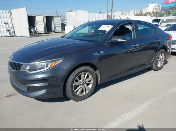 5XXGT4L30HG131149 2017 KIA OPTIMA - Image 2