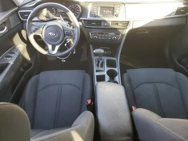 5XXGT4L30HG132284 2017 KIA OPTIMA - Image 8