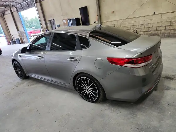 5XXGT4L30HG133175 2017 KIA OPTIMA - Image 2