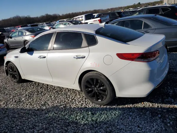 5XXGT4L30HG134066 2017 KIA OPTIMA - Image 2
