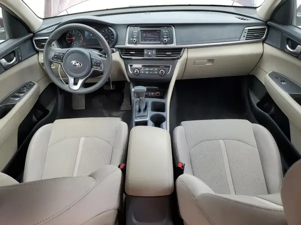 5XXGT4L30HG138490 2017 KIA OPTIMA - Image 8