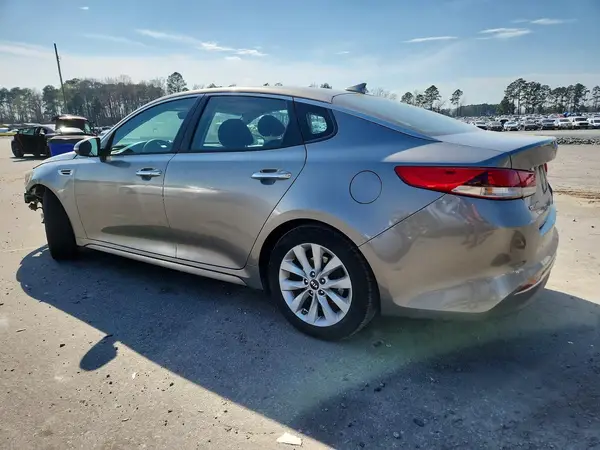 5XXGT4L30HG139574 2017 KIA OPTIMA - Image 2