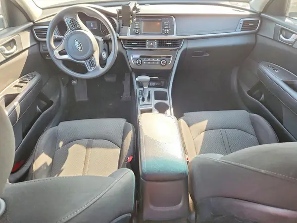5XXGT4L30HG139574 2017 KIA OPTIMA - Image 8