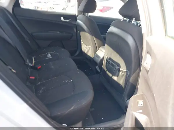 5XXGT4L30HG140028 2017 KIA OPTIMA - Image 8