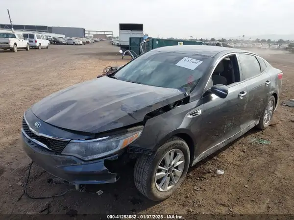 5XXGT4L30HG142653 2017 KIA OPTIMA - Image 2