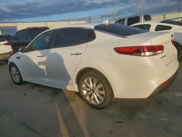 5XXGT4L30HG147190 2017 KIA OPTIMA - Image 2