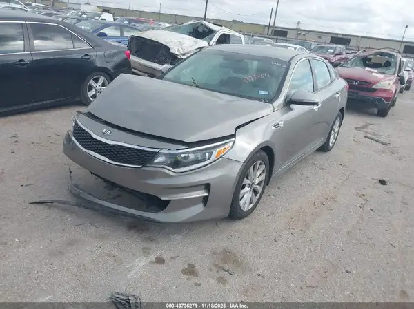 5XXGT4L30HG147514 2017 KIA OPTIMA - Image 2