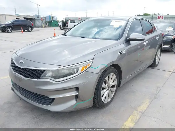 5XXGT4L30HG147528 2017 KIA OPTIMA - Image 2