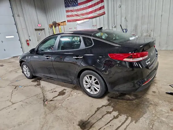 5XXGT4L30HG147755 2017 KIA OPTIMA - Image 2