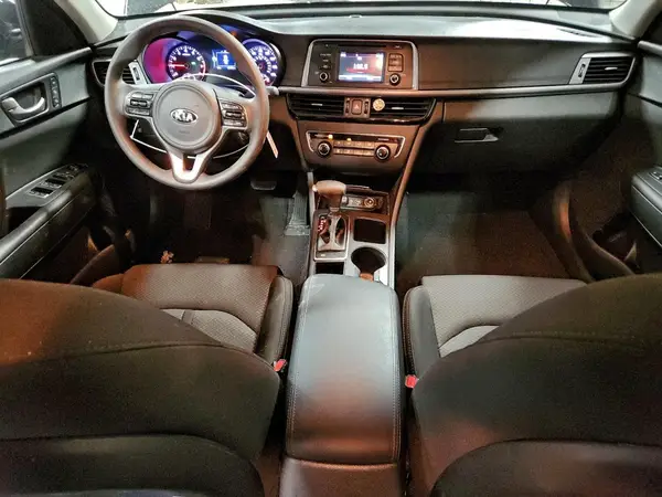 5XXGT4L30HG147755 2017 KIA OPTIMA - Image 8