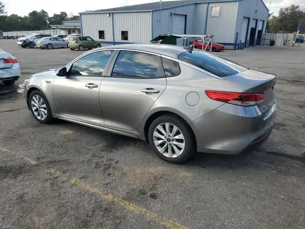 5XXGT4L30HG149540 2017 KIA OPTIMA - Image 2