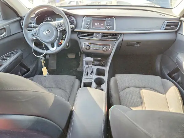 5XXGT4L30HG149957 2017 KIA OPTIMA - Image 8