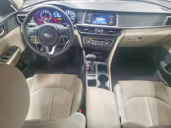 5XXGT4L30HG152597 2017 KIA OPTIMA - Image 8
