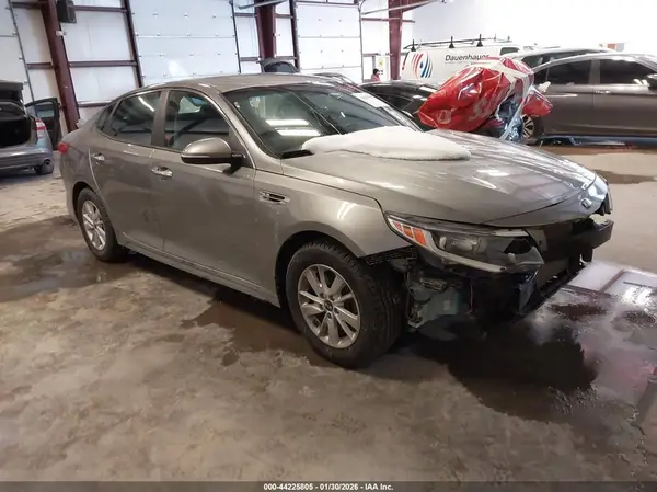 5XXGT4L30HG156245 2017 KIA OPTIMA - Image 1