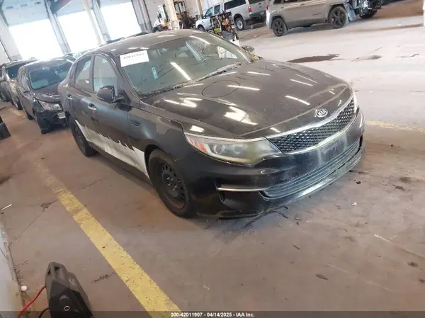 5XXGT4L30HG156309 2017 KIA OPTIMA - Image 1