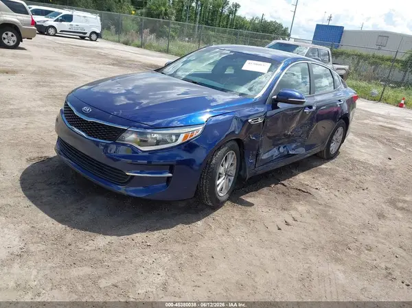5XXGT4L30HG158304 2017 KIA OPTIMA - Image 2