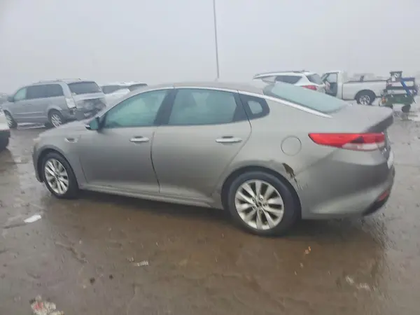 5XXGT4L30HG161753 2017 KIA OPTIMA - Image 2