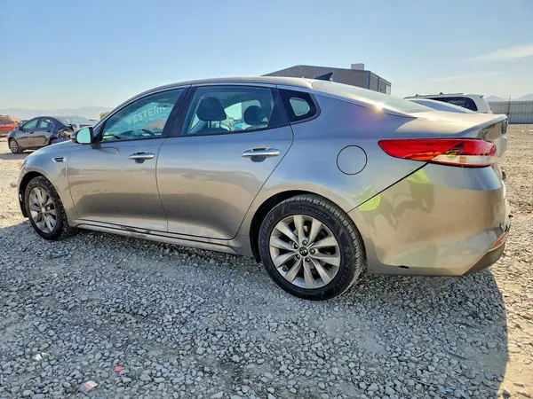 5XXGT4L30HG162210 2017 KIA OPTIMA - Image 2