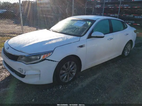 5XXGT4L30HG162465 2017 KIA OPTIMA - Image 2