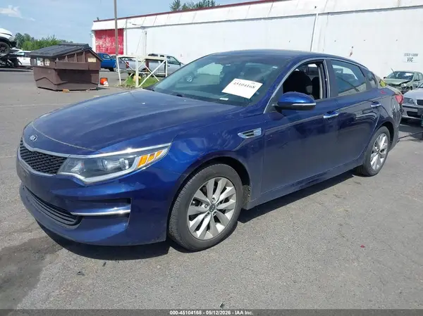 5XXGT4L30HG163082 2017 KIA OPTIMA - Image 2