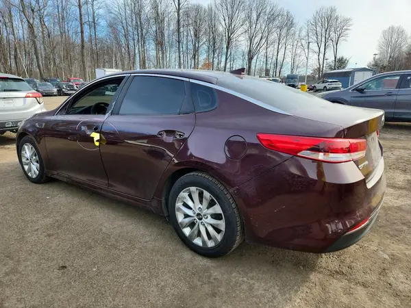 5XXGT4L30HG163311 2017 KIA OPTIMA - Image 2