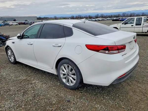 5XXGT4L30HG166385 2017 KIA OPTIMA - Image 2