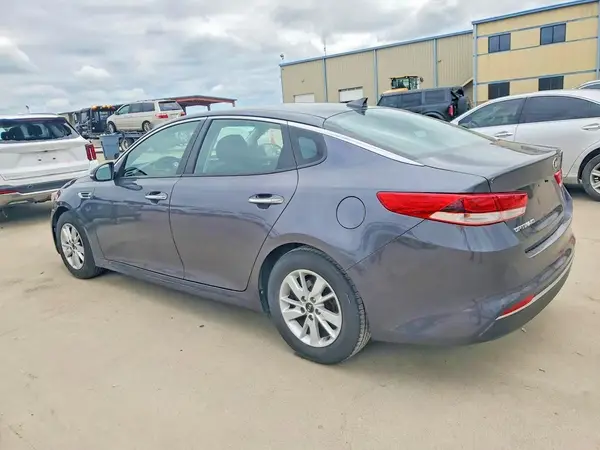 5XXGT4L30HG168797 2017 KIA OPTIMA - Image 2