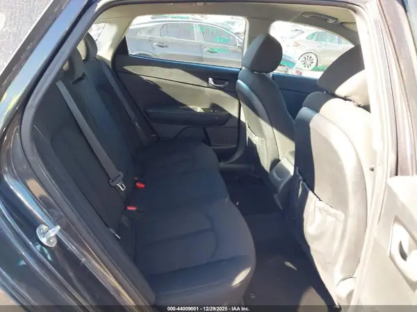 5XXGT4L30HG169173 2017 KIA OPTIMA - Image 8