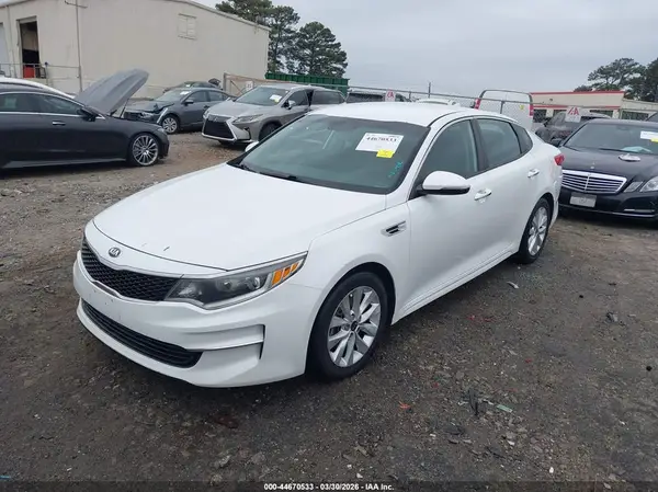 5XXGT4L30HG172896 2017 KIA OPTIMA - Image 2