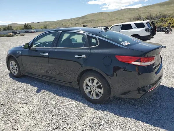 5XXGT4L30JG177960 2018 KIA OPTIMA - Image 2