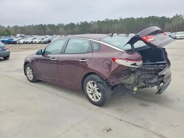 5XXGT4L30JG183032 2018 KIA OPTIMA - Image 2