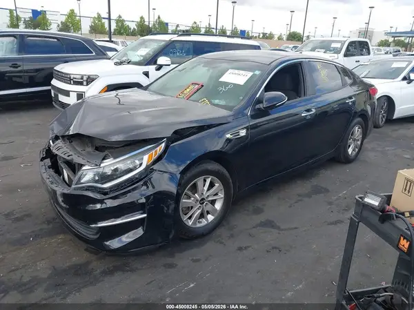 5XXGT4L30JG184147 2018 KIA OPTIMA - Image 2