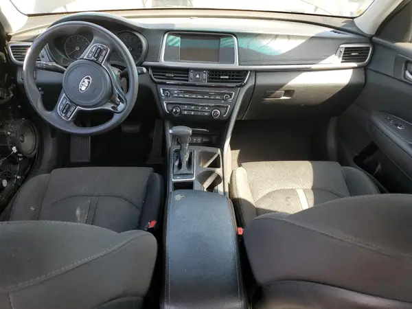 5XXGT4L30JG185153 2018 KIA OPTIMA - Image 8