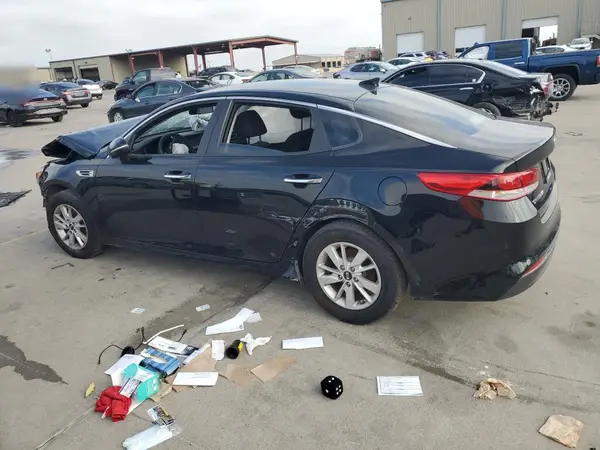 5XXGT4L30JG186108 2018 KIA OPTIMA - Image 2